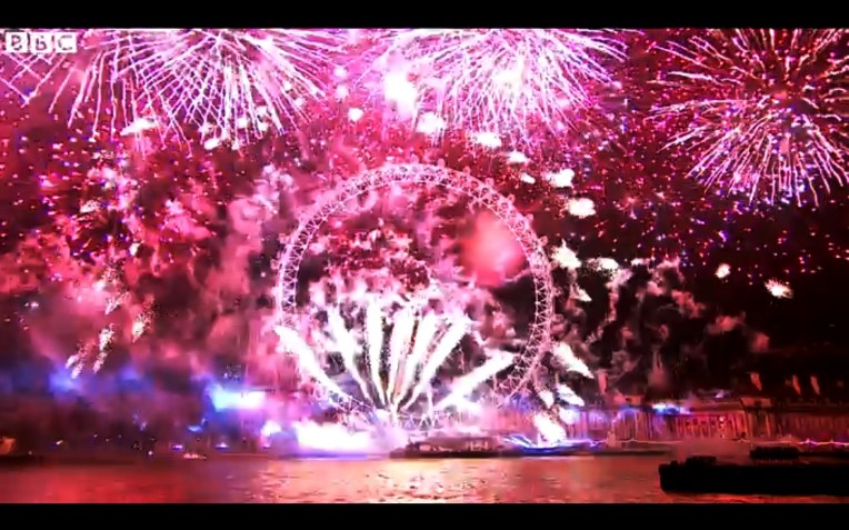 London NYE fireworks 2013-2w