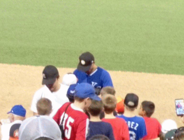 autographs-and-selfies