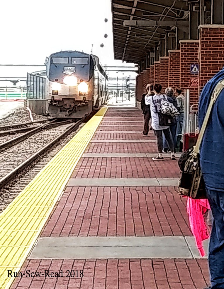 Amtrak train approaching Ft Worth 2